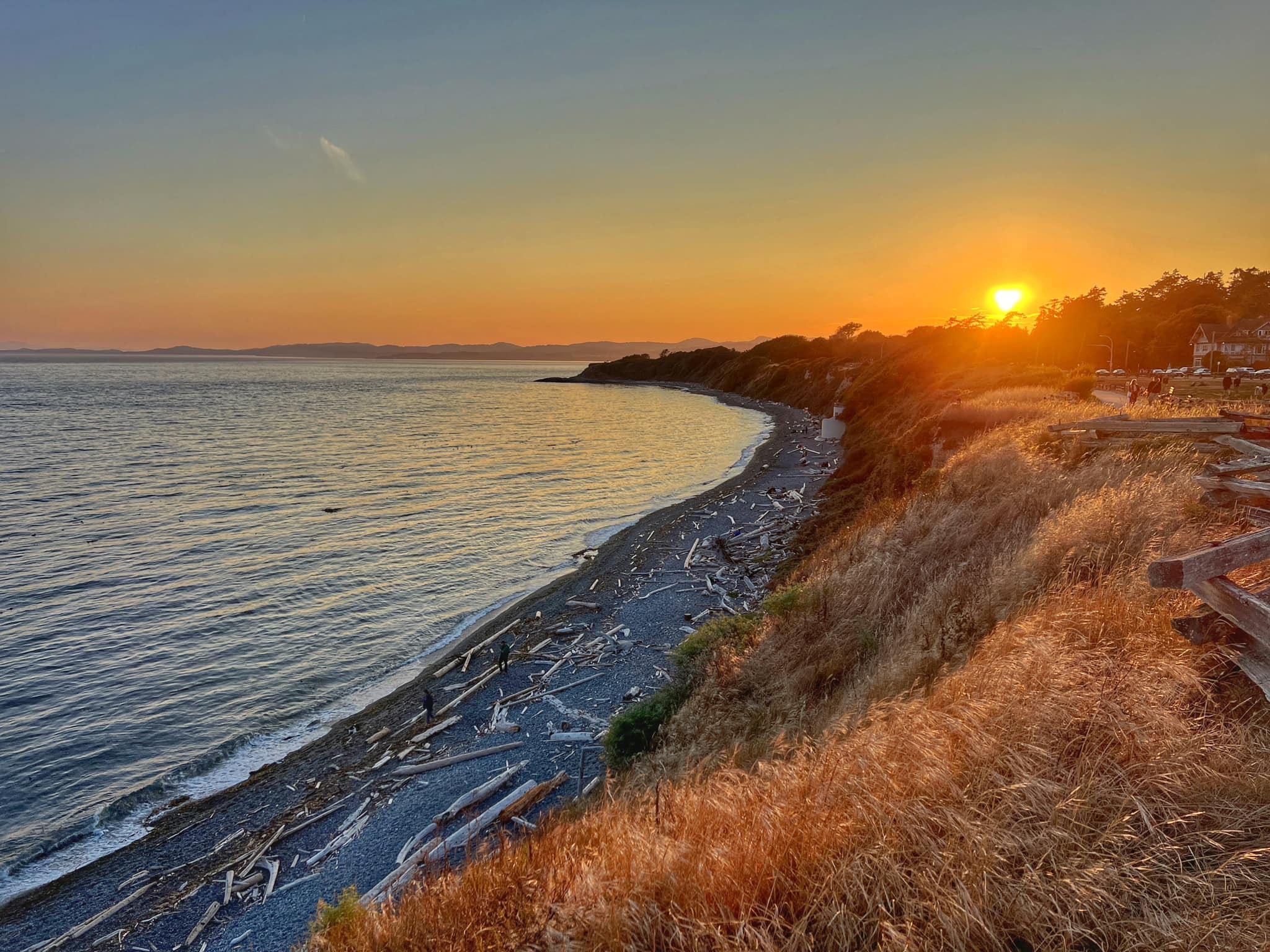 May be an image of ocean, nature and twilight